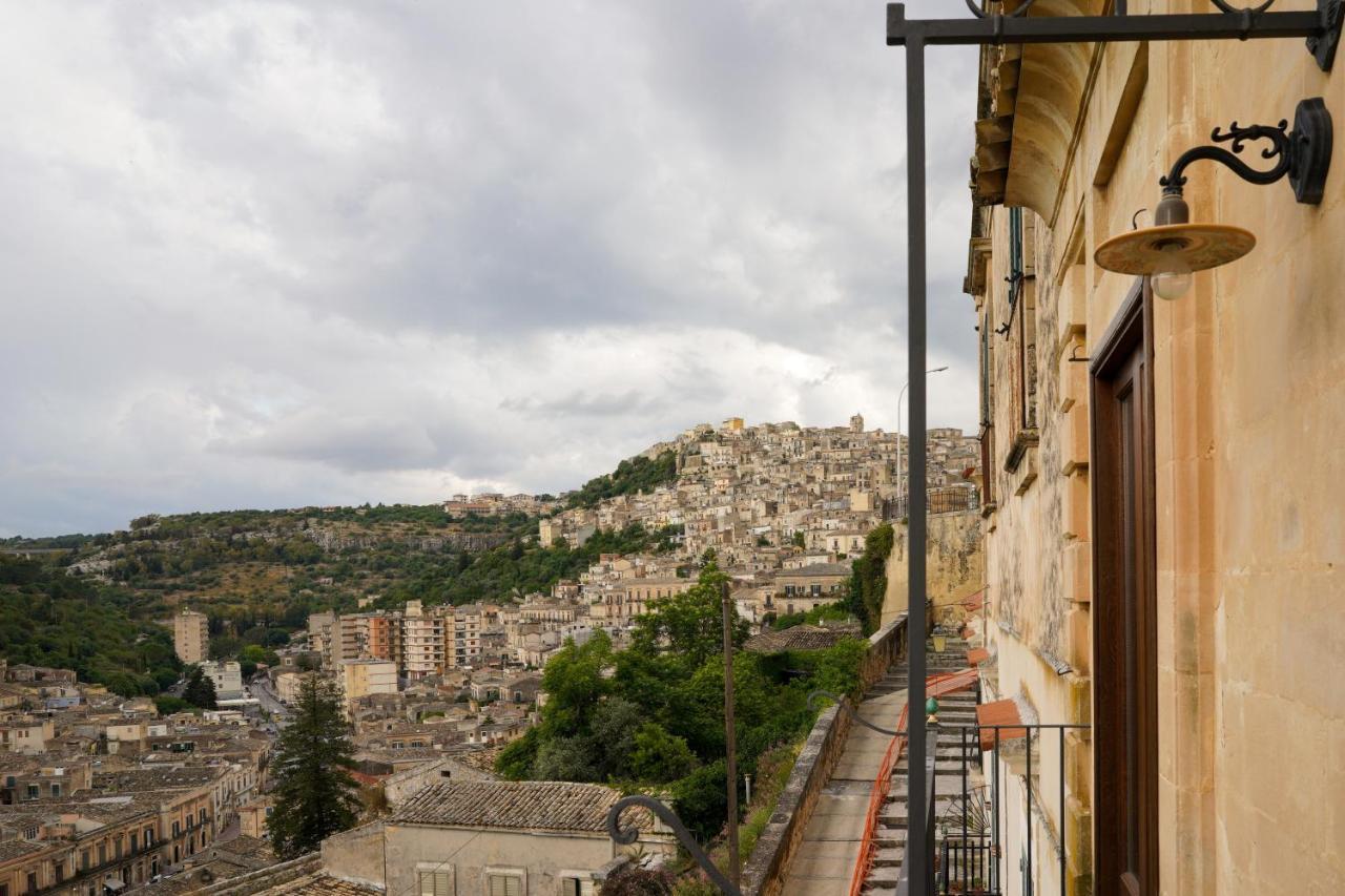 Modica Castle Villa Bagian luar foto