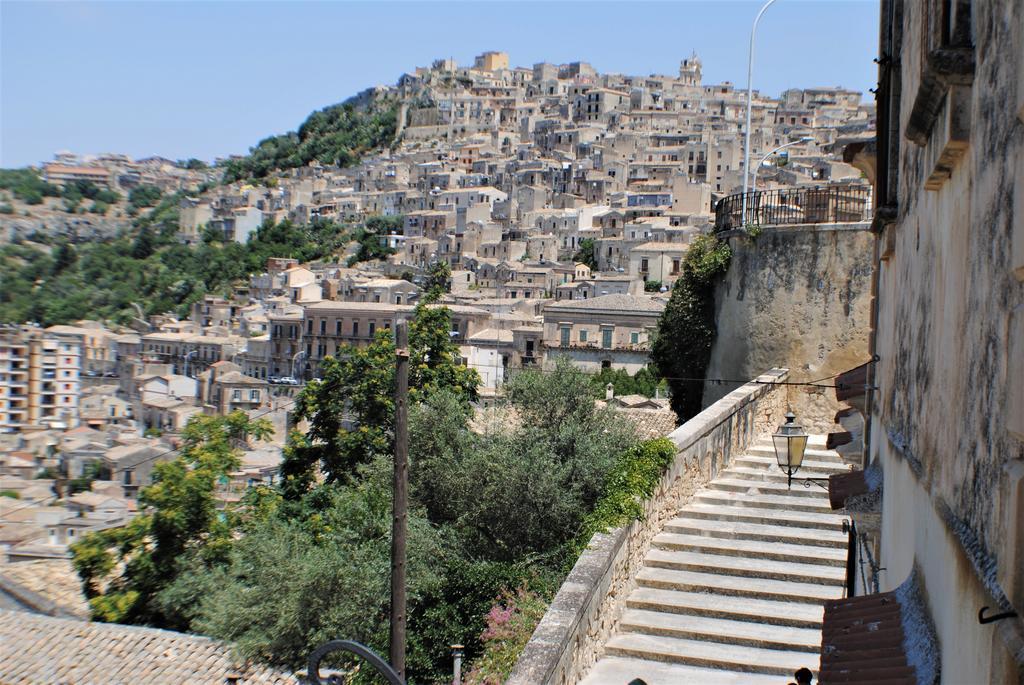 Modica Castle Villa Bagian luar foto