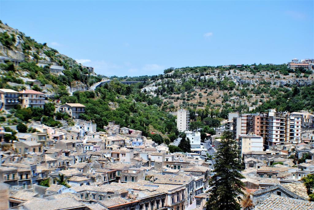 Modica Castle Villa Bagian luar foto
